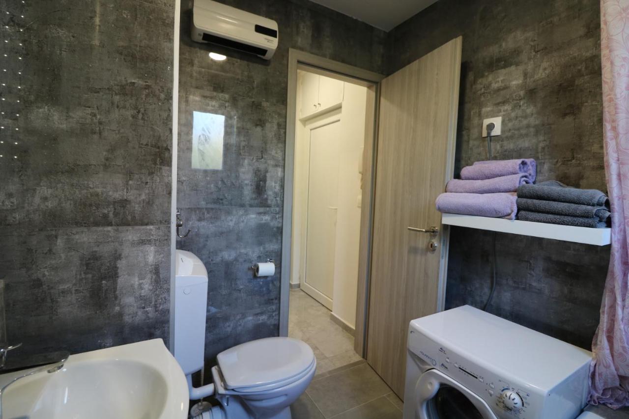 Klaudia Apartment Пула Екстериор снимка