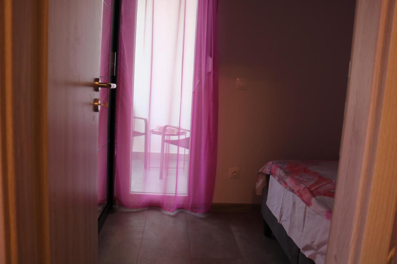 Klaudia Apartment Пула Екстериор снимка