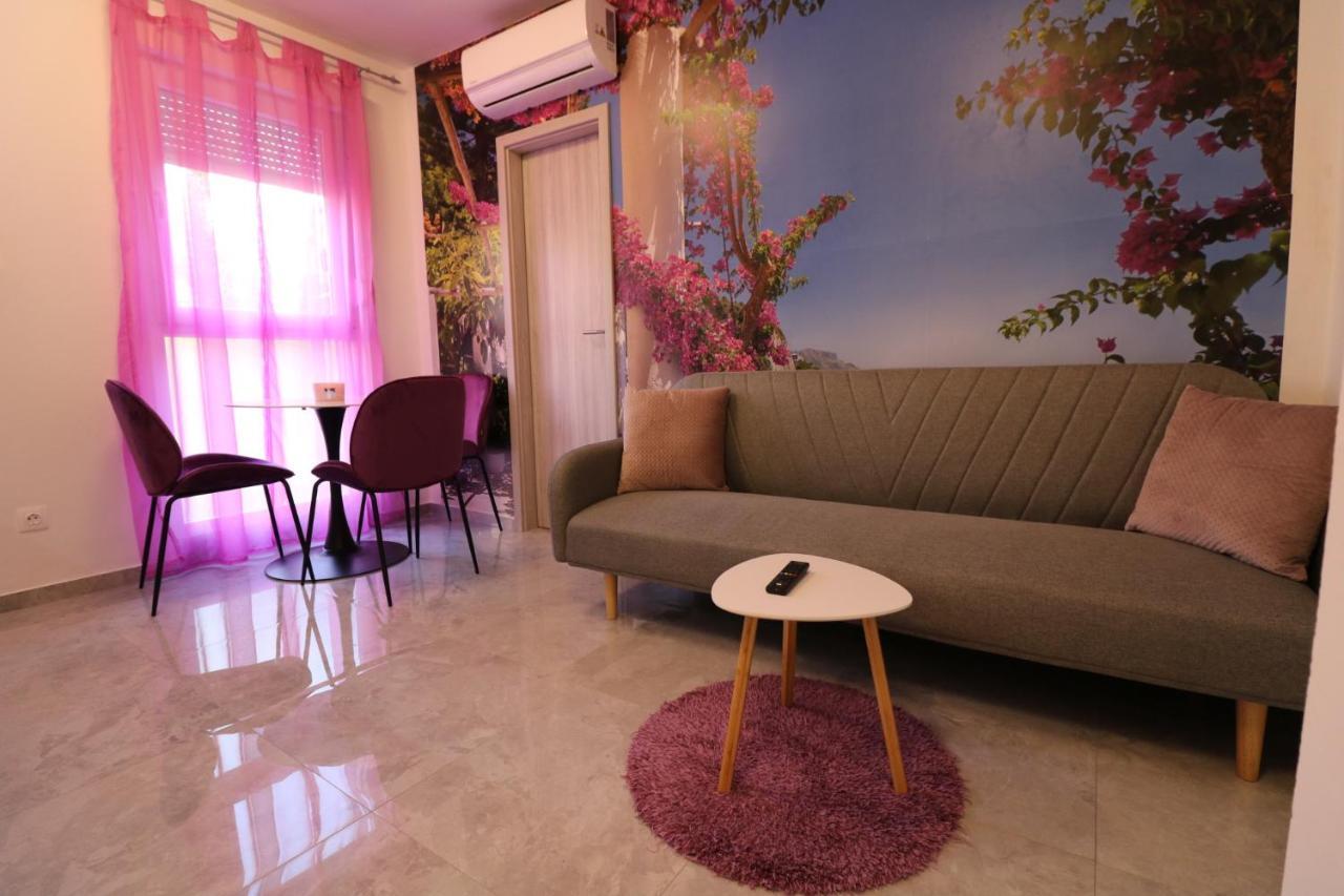 Klaudia Apartment Пула Екстериор снимка